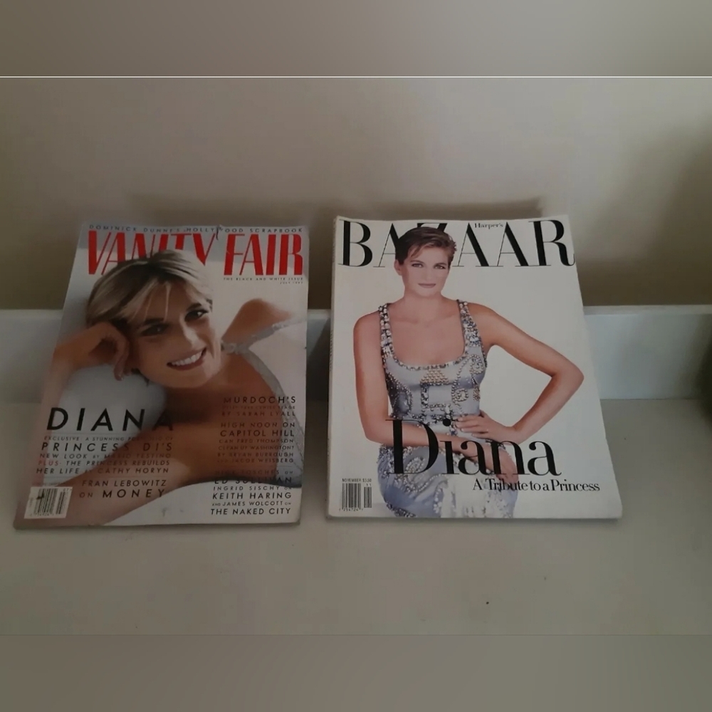 Lot 2 VTG Magazine Vanity the black and white issue Fair & Harper's Bazar  1997